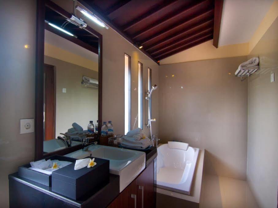 The Awan Villas - Chse Certified Seminyak  Luaran gambar